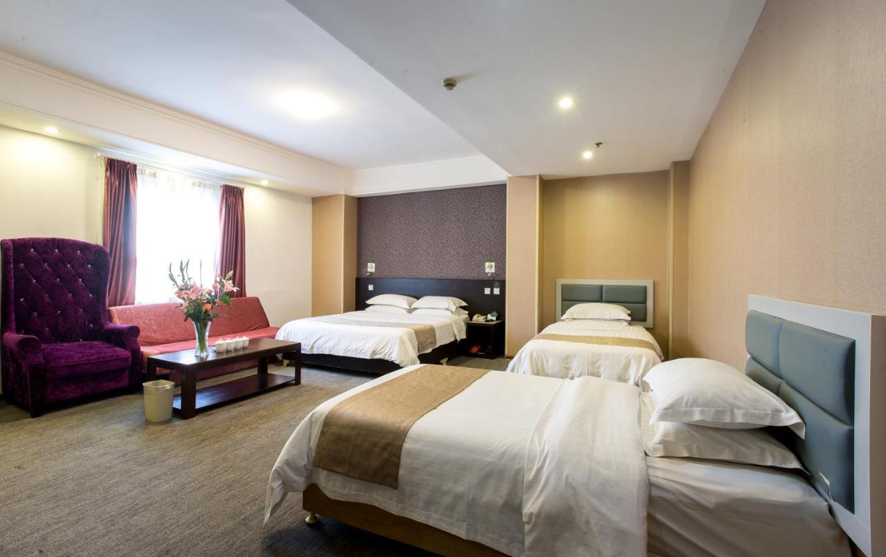 Qingdao Fu Yong Hotel Exterior photo